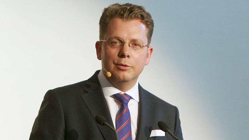 War bis vor kurzem noch Geschäftsführer des Klinikums: Nicolas von Oppen. Nun wird ein Nachfolger gesucht. War bis vor kurzem noch Geschäftsführer des Klinikums: Nicolas von Oppen. Nun wird ein Nachfolger gesucht.