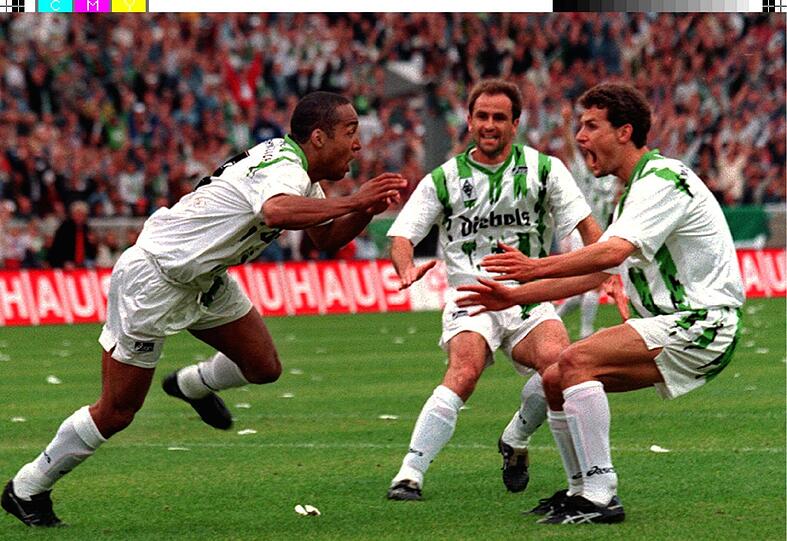 Der ehemalige schwedische Nationalspieler Martin Dahlin (l.) spielte von 1991 bis 1997 bei Borussia Mönchengladbach.