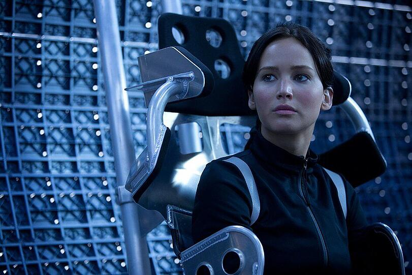 Einmal Kämpferin, einmal Braut ist Katniss Everdeen (Jennifer Lawrence).