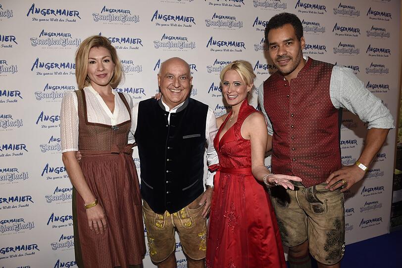 Genija Rykova, Dr. Axel Munz mit Freundin Yvonne Marwan und Michael Klammer