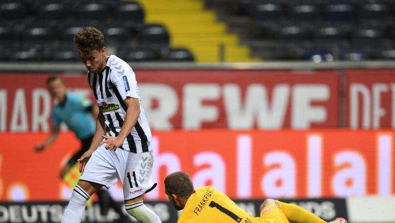 Luca Waldschmidt (l) kehrt gegen Borussia Mönchengladbach in die Startelf des SC Freiburg zurück. Luca Waldschmidt (l) kehrt gegen Borussia Mönchengladbach in die Startelf des SC Freiburg zurück.