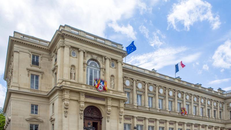 Das französische Außenministerium am Quai d'Orsay in Paris - jetzt wurden die Botschafter aus den USA und Australien zu Konsultationen zurückgerufen.