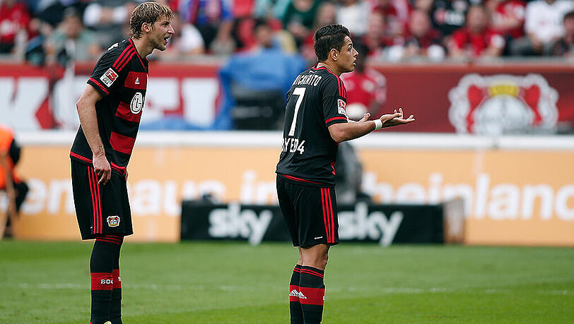 Ratlos: Die Leverkusener Stefan Kießling und Javier "Chicharito" Hernandez beim 0:1 gegen Darmstadt 98. Ratlos: Die Leverkusener Stefan Kießling und Javier "Chicharito" Hernandez beim 0:1 gegen Darmstadt 98.