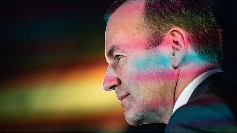 Trostpreis Parlamentschef? Manfred Weber, Spitzenkandidat der Europäischen Volkspartei EVP, wird von Kanzlerin Angela Merkel nicht ausreichend unterstützt.