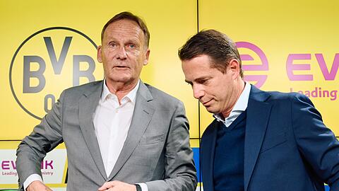 Lars Ricken (r) hat am 1. Mai die Nachfolge von Hans-Joachim Watzke als BVB-Sportchef angetreten.