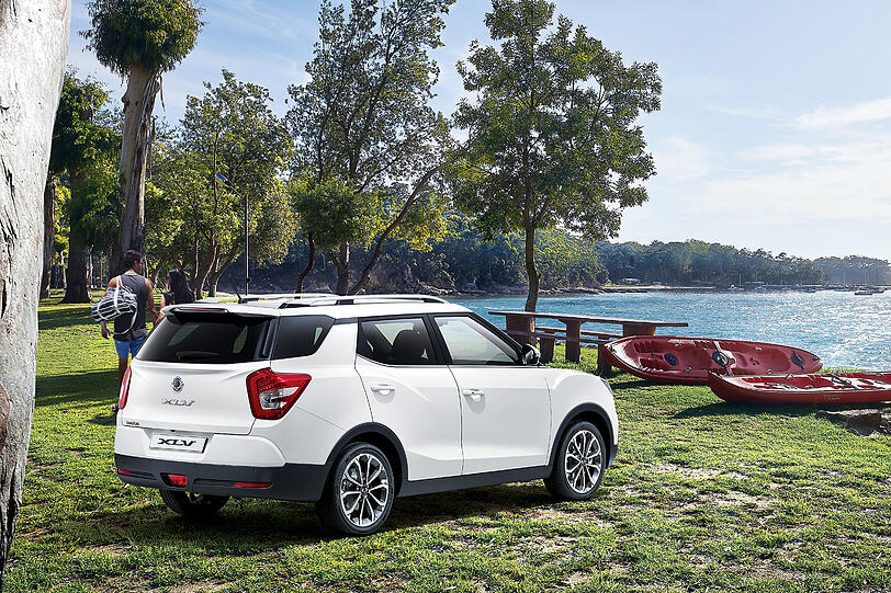 Der XLV ist die Langversion des SsangYong Tivoli. Den kompakten Softroader haben die Koreaner dazu um 24 Zentimeter auf 4,44 Meter gestreckt.