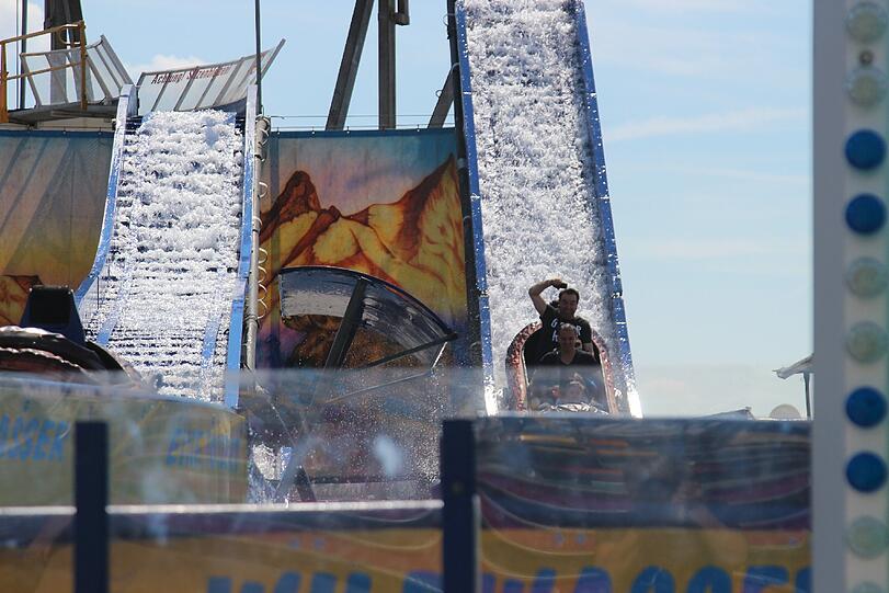 Eine Szene aus der Wildwasserbahn.