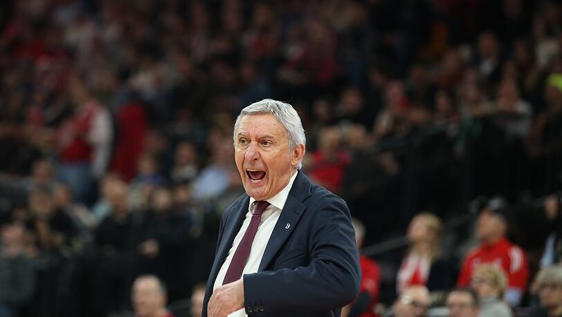 Bayern-Trainer Svetislav Pesic sah eine entt&auml;uschende M&uuml;nchener Leistung nach der Pause. (Archivbild)