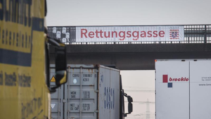 Lkw-Fahrer sollen nicht mehr in ihren Führerhäusern übernachten. Lkw-Fahrer sollen nicht mehr in ihren Führerhäusern übernachten.