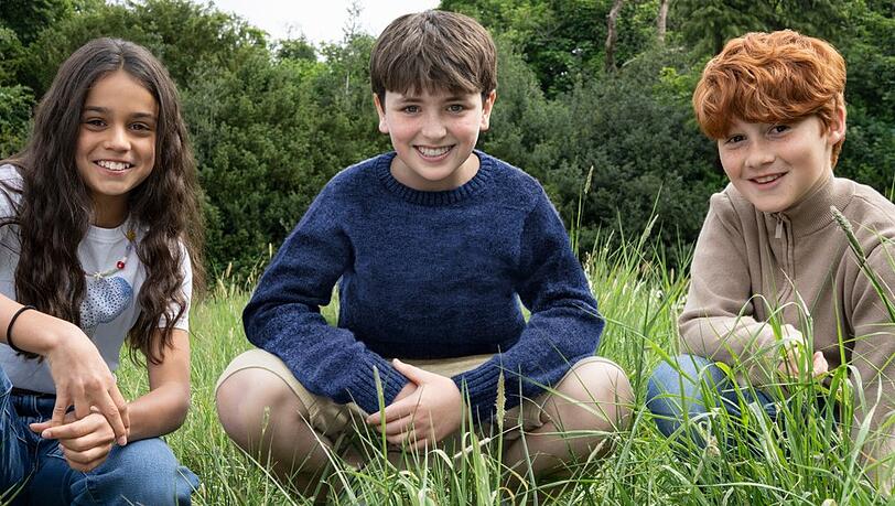 Sie spielen die drei Hauptrollen in der neuen HBO-Serie "Harry Potter": Arabella Stanton als Hermine Granger, Dominic McLaughlin (M.) als Harry Potter und Alastair Stout als Ron Weasley.