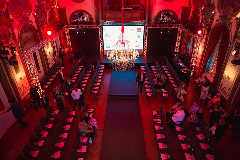 Das Finale des AZ-Modelcontests Schöne Münchnerin: Die Bilder der Gala im Deutschen Theater zum Durchklicken...