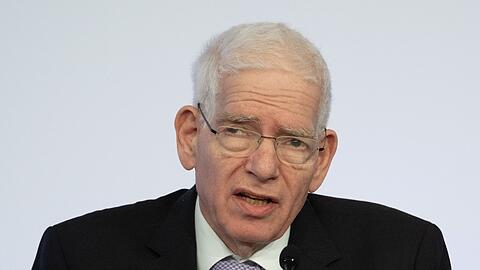 Der Präsident des Zentralrats der Juden in Deutschland, Josef Schuster, fordert, die Bundesregierung müsse "aktiv politisch gegen das iranische Regime vorgehen". (Archivfoto)