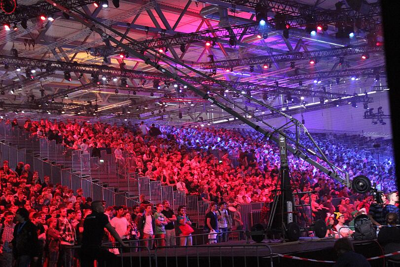 Die Gamescom 2014 ist nicht mehr nur für Fachbesucher geöffnet. Hier Bilder vom zweiten Tag.