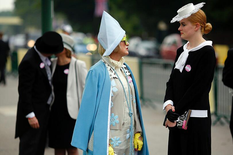 Royal Ascot - die schrägste Hut-Parade der Welt!
