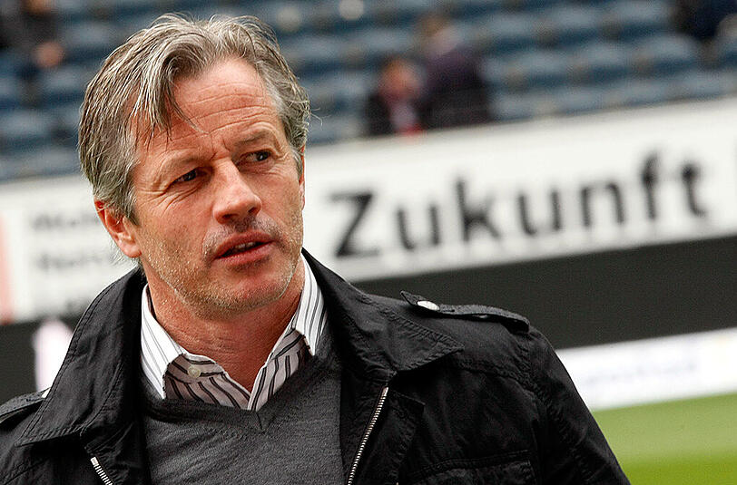 Im Sommer 1992 unterschrieb Jens Keller als Spieler beim TSV 1860, der gerade von der 2. Bundesliga in die Bayernliga abgestiegen war. Unter Trainer Werner Lorant bestritt der Defensivspezialist 20 Spiele und schoss ein Tor.