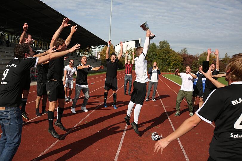 Der AZ-Freizeitkicker-Cup der Royal Bavarian Liga: Die Bilder vom Finale 2018 zum Durchklicken...