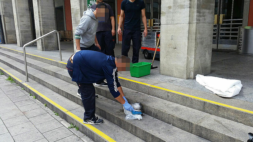 Ebola-Verdacht am Hauptbahnhof in München: Die Bilder vom Polizeieinsatz.