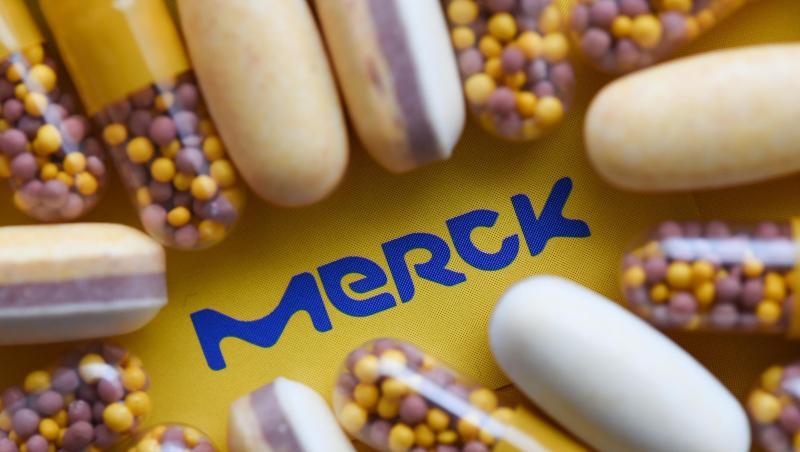 Die Kooperation mit dem Tencent-Konzern, der unter anderem mit sozialen Netzwerken, Online-Werbung und Chat-Diensten Geld verdient, ist nicht die erste Allianz von Merck in China. Die Kooperation mit dem Tencent-Konzern, der unter anderem mit sozialen Netzwerken, Online-Werbung und Chat-Diensten Geld verdient, ist nicht die erste Allianz von Merck in China.