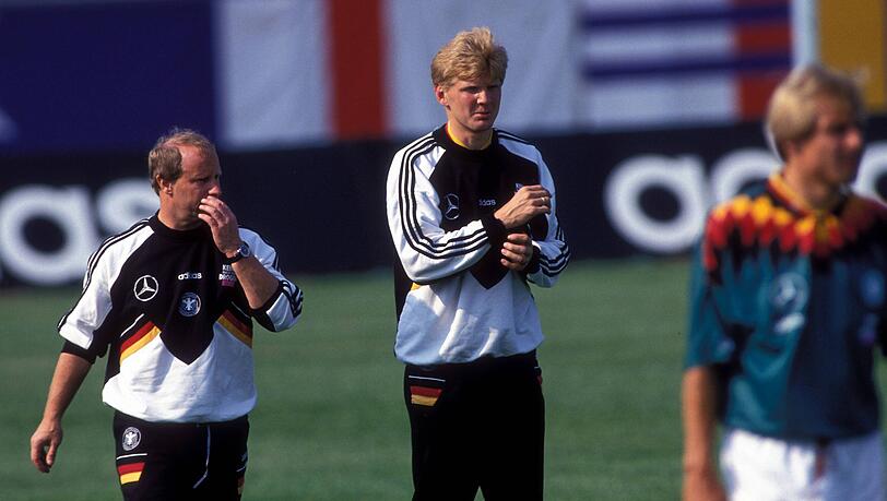 Bundestrainer Berti Vogts (li.) und Stefan Effenberg. Bundestrainer Berti Vogts (li.) und Stefan Effenberg.