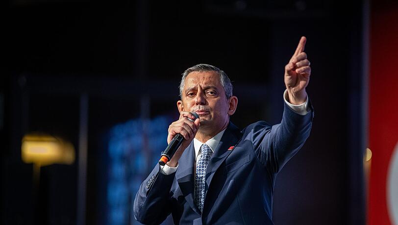 Ein türkisches Gericht hat die Absetzung von Özgür Özel als Oppositionspartei-Chef angeordnet. (Archivbild) Ein türkisches Gericht hat die Absetzung von Özgür Özel als Oppositionspartei-Chef angeordnet. (Archivbild)