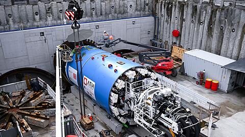 "Donna Maria": Die Tunnelbohrmaschine ist 178 Meter lang und 700 Tonnen schwer. (Archivbild)