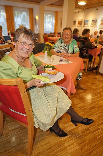 Therese Prause (83) kommt regelmäßig zum Mittagstisch im ASZ Untergiesing.