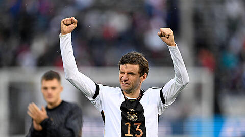 Von Thomas Müller gab es nach dem 3:1 gegen die USA viel Lob - auch für das Hemd von Julian Nagelsmann.