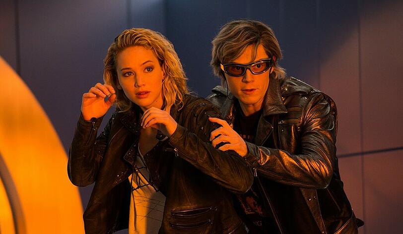 Evan Peters als Quicksilver (hier mit Jennifer Lawrence) ist der flinkste aller Mutanten im "X-Men"-Universum.