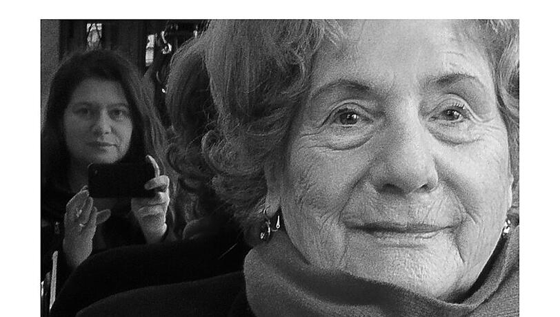 Gabriella Meros und ihre Mutter Ruth Gabriella Meros und ihre Mutter Ruth