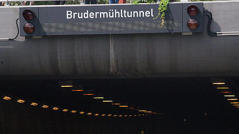 Mit 160 Sachen raste der Mann durch den Bruderm&uuml;hltunnel.