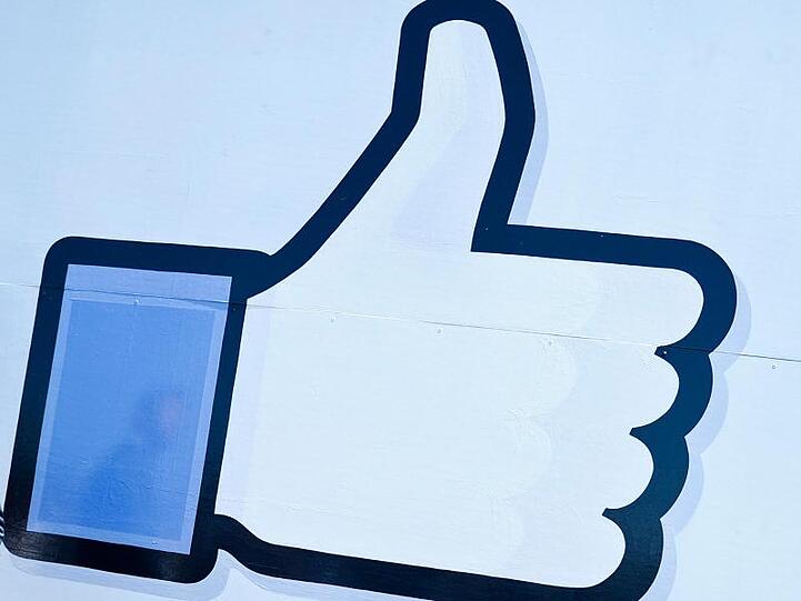 Statt der Anzahl an Likes unter einem Post sehen Nutzer in Australien von diesem Freitag an lediglich, wer den Beitrag mit "Gefällt mir" markiert hat.