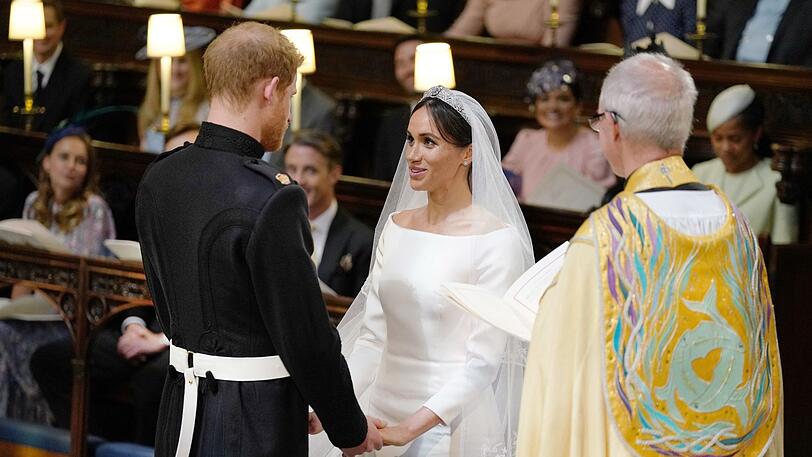 Prinz Harry und Meghan Markle vor dem Altar