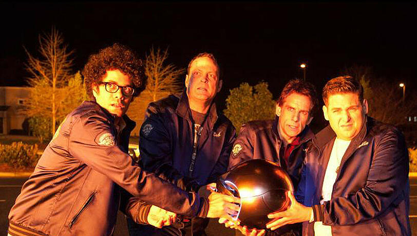 Mit einer Wunderwaffe gegen mörderische Aliens: (v.l.n.r.) Franklin (Jonah Hill), Evan (Ben Stiller), Jamarcus (Richard Ayoade) und Bob (Vince Vaughn) Mit einer Wunderwaffe gegen mörderische Aliens: (v.l.n.r.) Franklin (Jonah Hill), Evan (Ben Stiller), Jamarcus (Richard Ayoade) und Bob (Vince Vaughn)