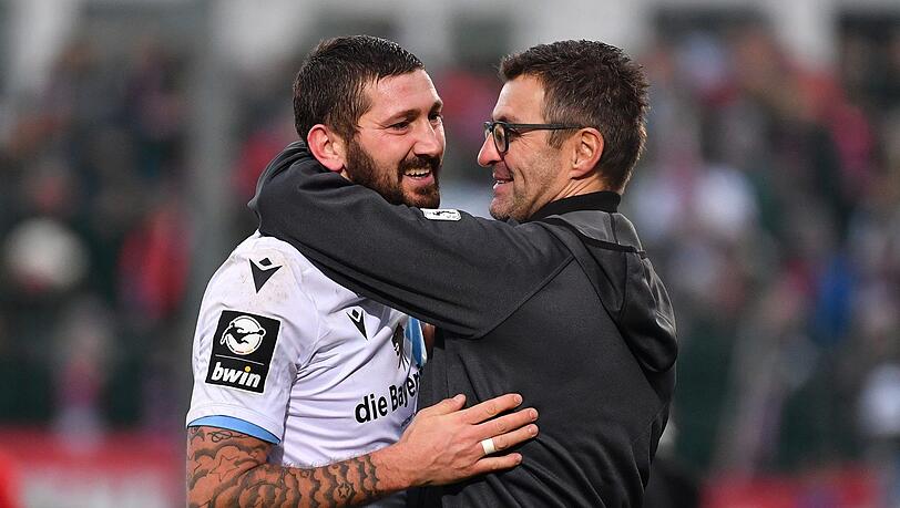 Die Erfolgsgaranten bei Sechzig: Stürmer Sascha Mölders (l.) und Trainer Michael Köllner.