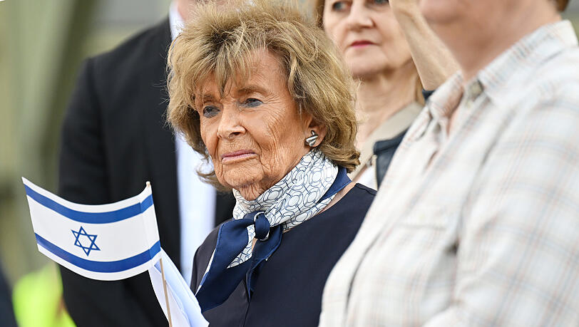Die Vorsitzende der Israelitischen Kultusgemeinde München, Charlotte Knobloch, fühlt sich an die NS-Zeit erinnert. Die Vorsitzende der Israelitischen Kultusgemeinde München, Charlotte Knobloch, fühlt sich an die NS-Zeit erinnert.