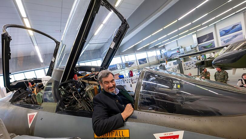 Ministerpräsident Söder besucht Luftwaffengeschwader 74 in Neuburg an der Donau.