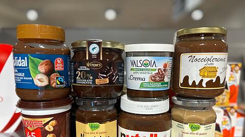 Andere Hersteller werben mit einem deutlich höheren Anteil an Haselnüssen. (Archivbild)