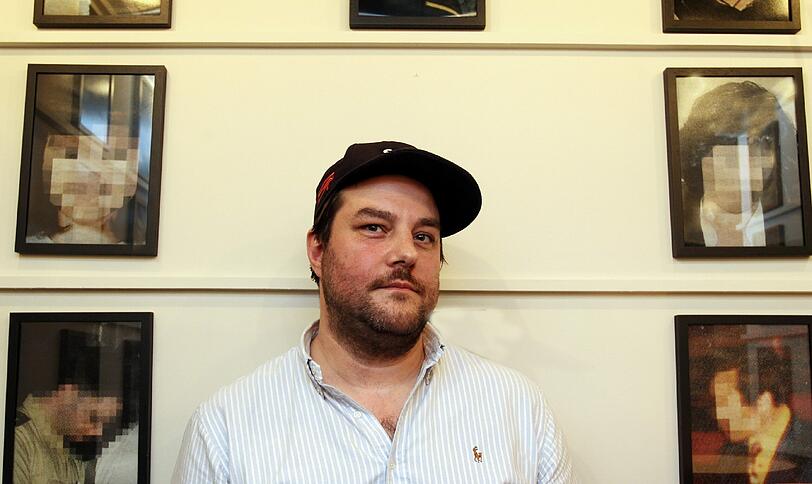 A.J. Menexes hat das Konzept seiner Bar geändert.