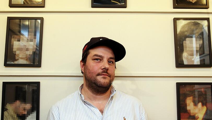 A.J. Menexes hat das Konzept seiner Bar geändert. A.J. Menexes hat das Konzept seiner Bar geändert.
