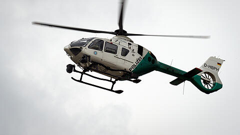 Die Polizei setzte bei der Suche auch einen Hubschrauber ein. (Symbolbild)