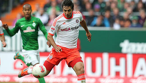 Früher im Dress von Werder Bremen, jetzt wieder ein Bayer: Stürmer Claudio Pizarro. Früher im Dress von Werder Bremen, jetzt wieder ein Bayer: Stürmer Claudio Pizarro.