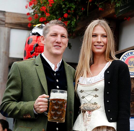 Bastian Schweinsteiger und Sarah Brandner