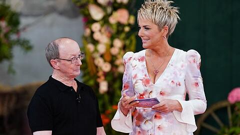 Potenzieller Kultbauer? Walter mit Inka Bause.