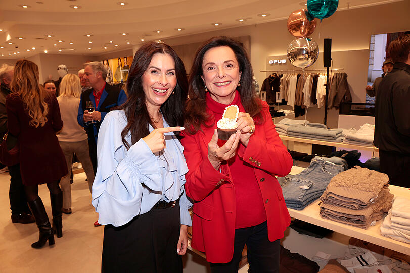 Jeannette Graf und Uschi D&auml;mmrich von Luttitz