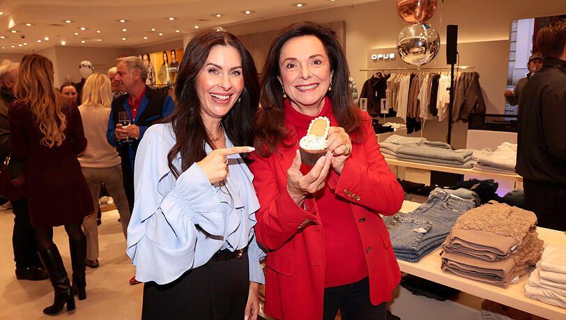 Jeannette Graf und Uschi D&auml;mmrich von Luttitz