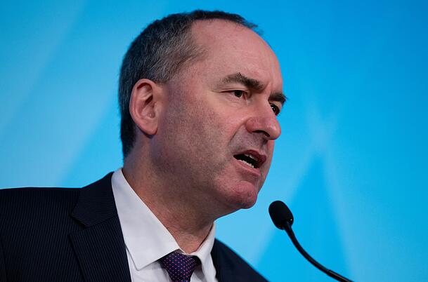 Wirtschaftsminister Hubert Aiwanger (Freie Wähler) will Wasserstoff in Bayern mehr fördern. (Archivbild)