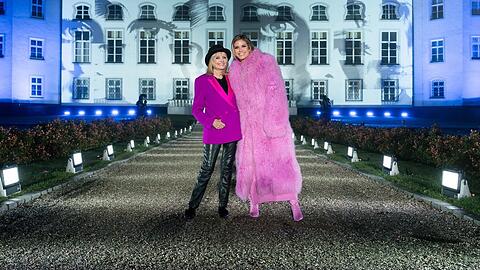 Lesley "Twiggy" Lawson (l.) zu Gast bei Heidi Klum.
