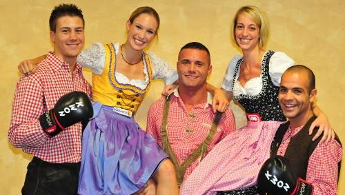 Kabashi, der gebürtige Kosovo-Albaner war in seiner Heimat der populärste Kampfsportler überhaupt, noch weit vor Boxer Luan Krasniqi. Kabashi, der gebürtige Kosovo-Albaner war in seiner Heimat der populärste Kampfsportler überhaupt, noch weit vor Boxer Luan Krasniqi.