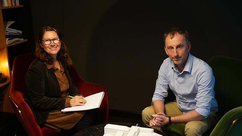 Frank Przybilla mit AZ-Reporterin Eva von Steinburg. Frank Przybilla mit AZ-Reporterin Eva von Steinburg.