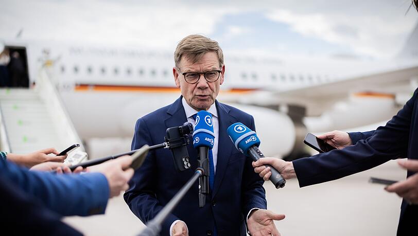 Außenminister Wadephul äußert sich zu den Vorgängen in der Türkei. Außenminister Wadephul äußert sich zu den Vorgängen in der Türkei.